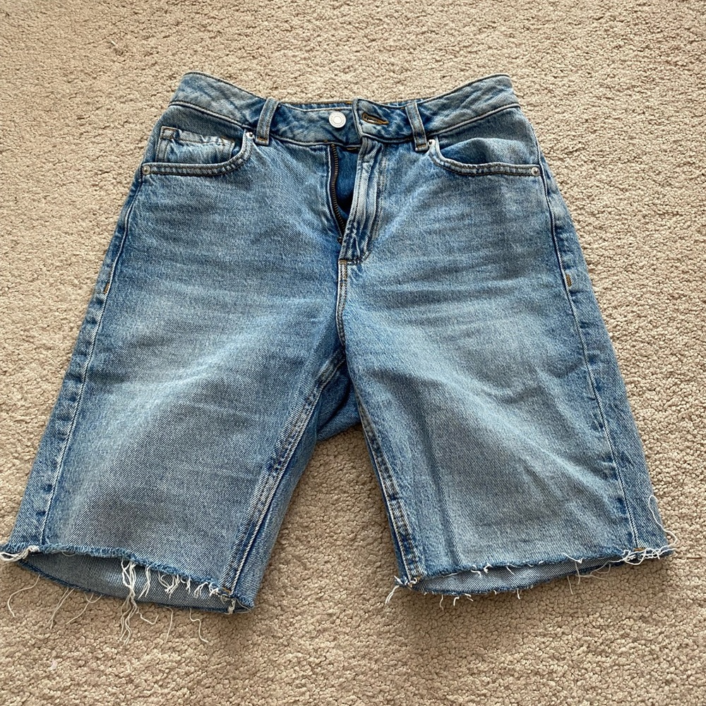 DYNAMITE shorts